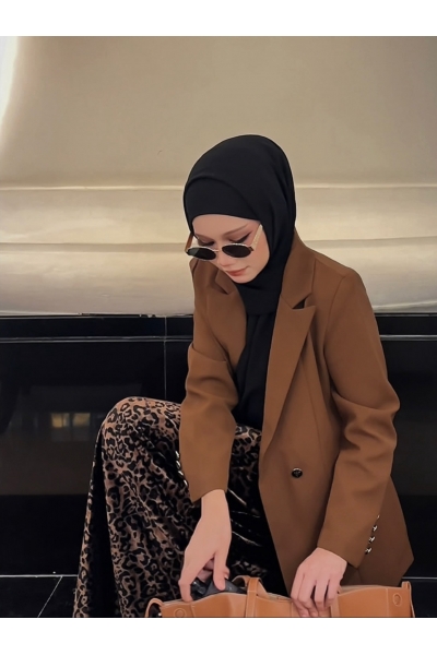 Leopard Print Velvet Skirt in Brown